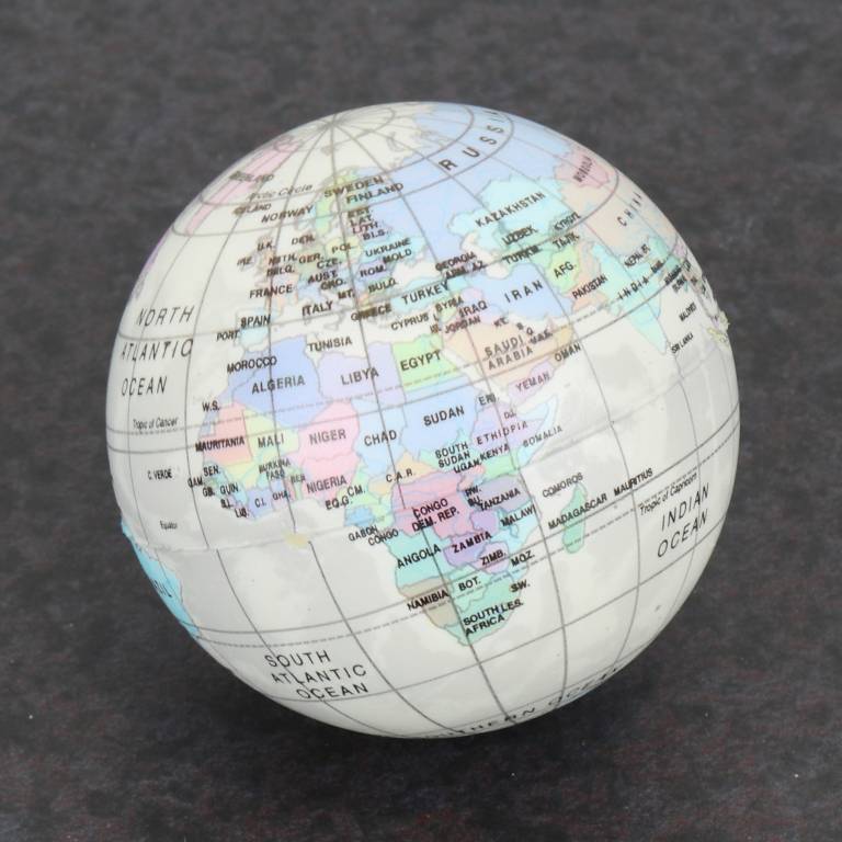Antistresinis kamuolys - gaublys „World Vintage“ 7,5cm
