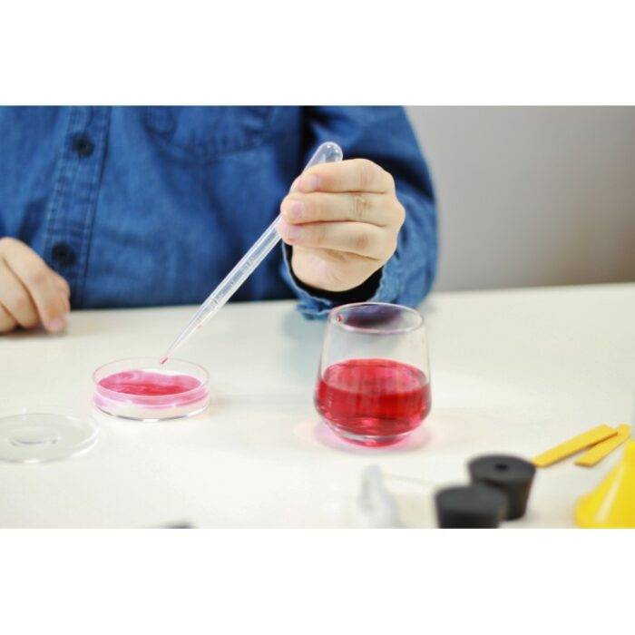 Chemijos laboratorija 150 eksperimentų