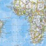 National Geographic Pasaulio žemėlapis su vėliavomis ir faktais (sulankstomas) 1:37,213,000