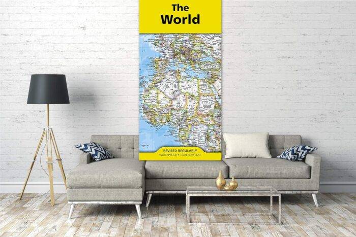 National Geographic Pasaulio žemėlapis su vėliavomis ir faktais (sulankstomas) 1:37,213,000